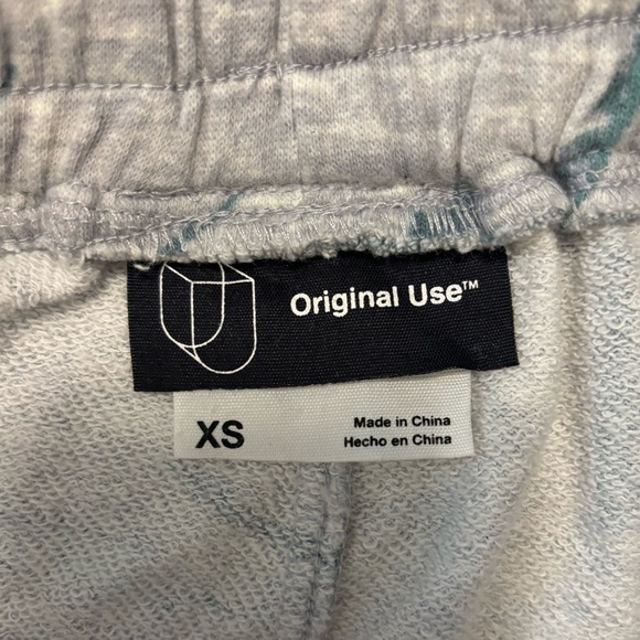 Original Use Hawaiian Sweat Shorts - Picture 2 of 3